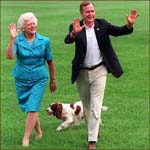 Former US president George H.W. Bush and his wife Barbara Bush: waving hands.