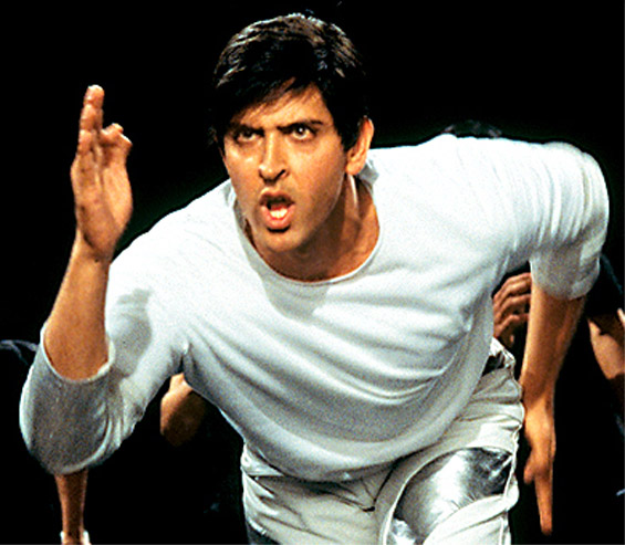 Hrithik Roshan showing his hand while running.